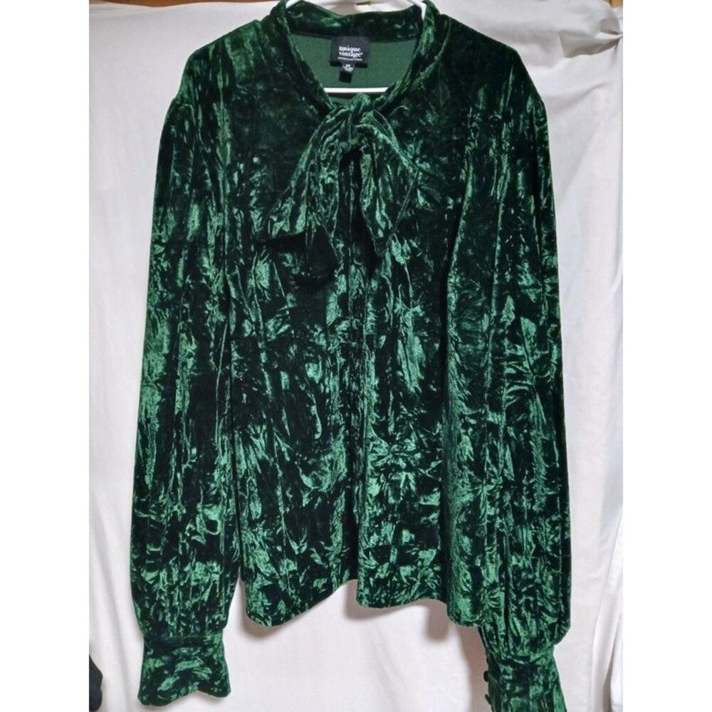 Green velvet blouse 3x